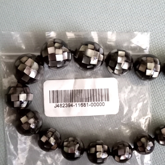 DALLAS PRINCE BLACK MOTHER OF PEARL TILE NECKLACE - Picture 9 of 10